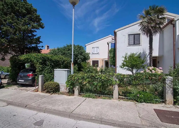 In 35946 Mali Lošinj