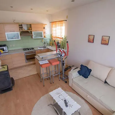 In 35946 Apartment *